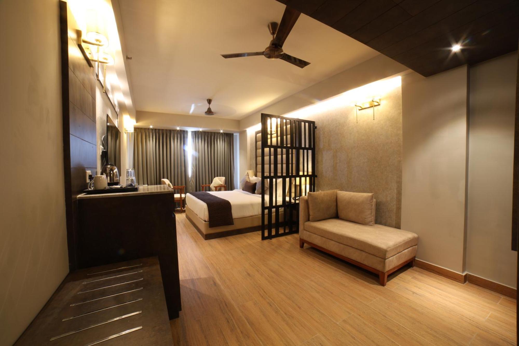 Northin Hotel Kolkata Bagian luar foto