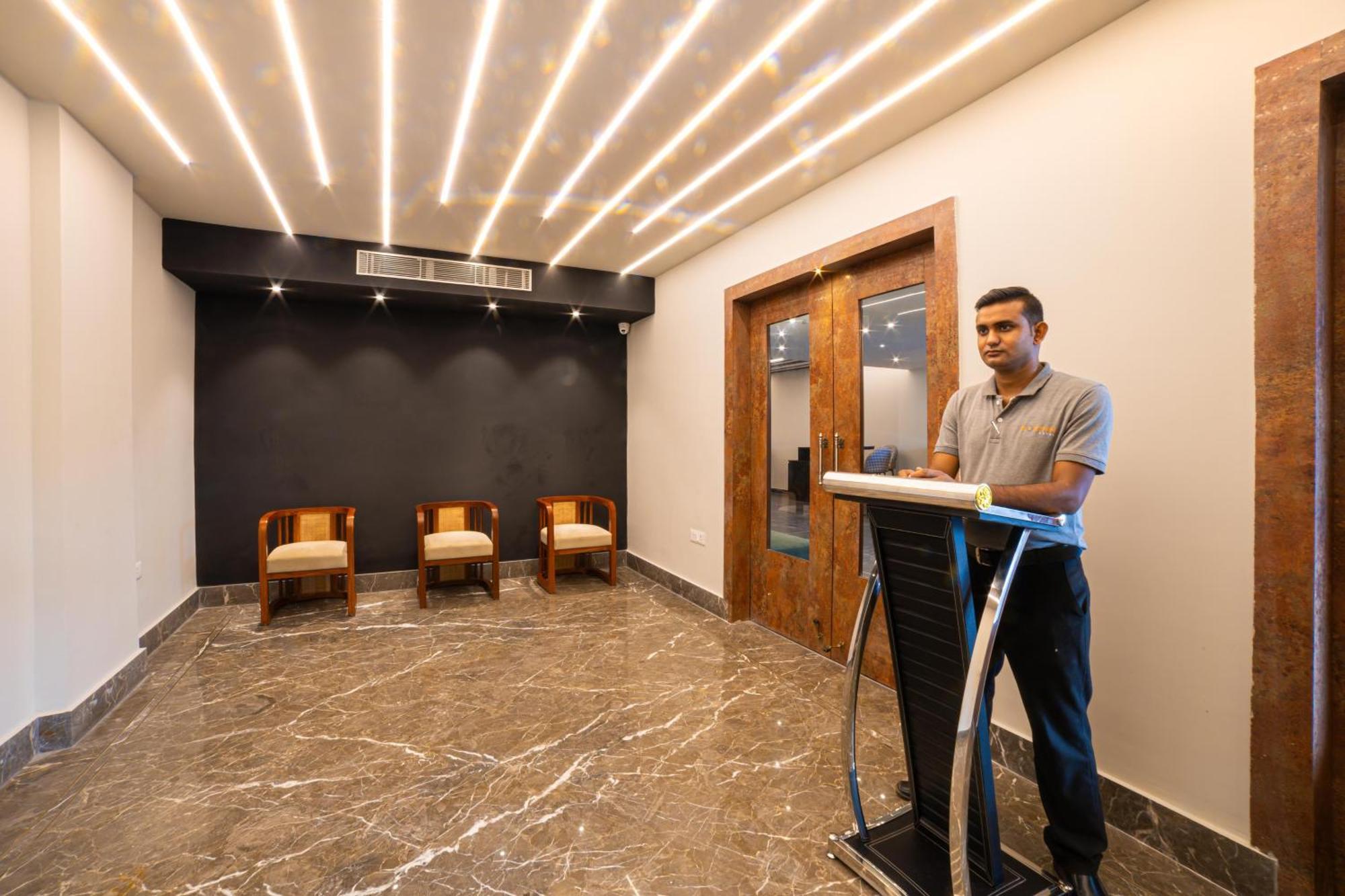 Northin Hotel Kolkata Bagian luar foto