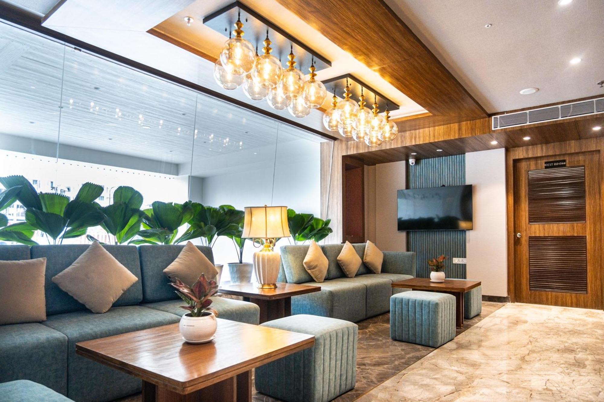 Northin Hotel Kolkata Bagian luar foto