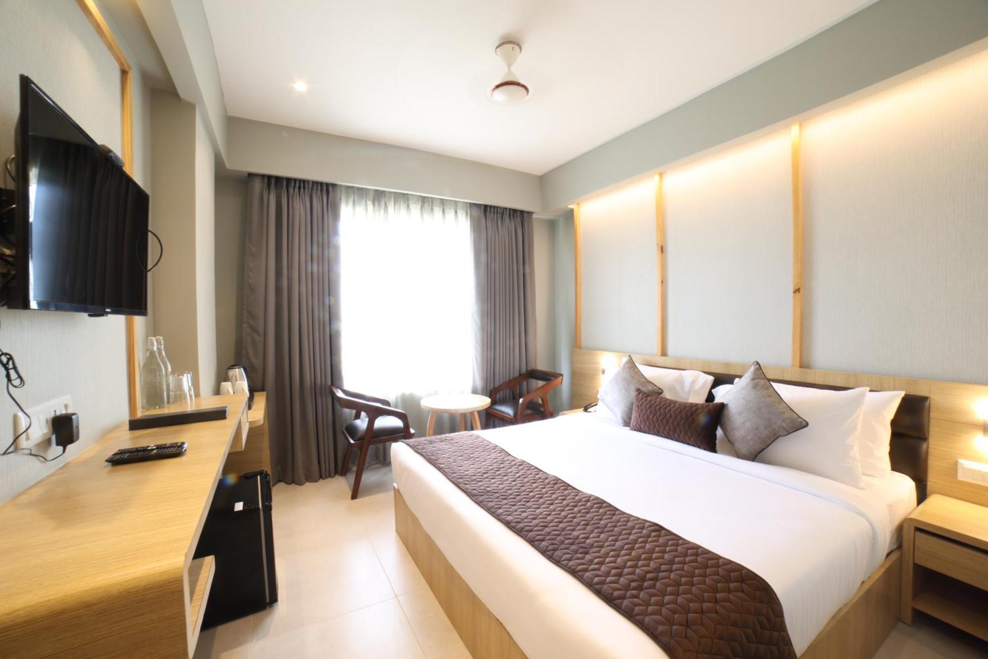 Northin Hotel Kolkata Bagian luar foto