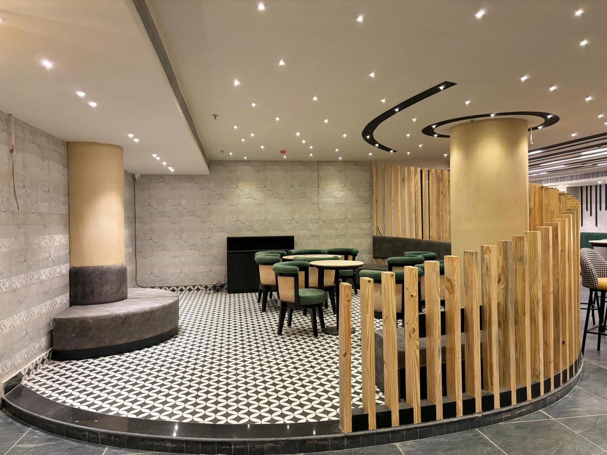 Northin Hotel Kolkata Bagian luar foto